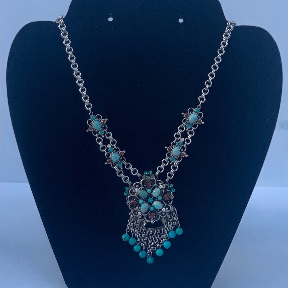 Jewelry- necklace